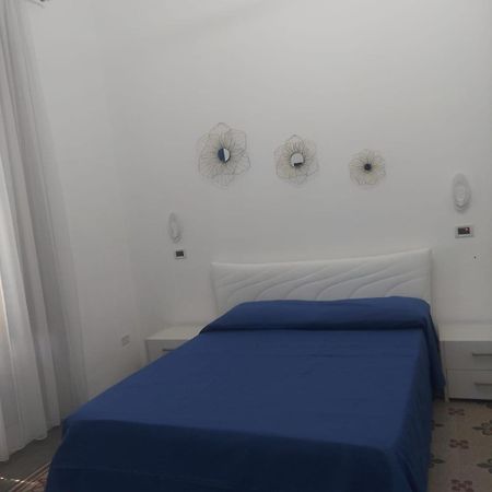 Guest House Lamphotel Militello Palermo Luaran gambar