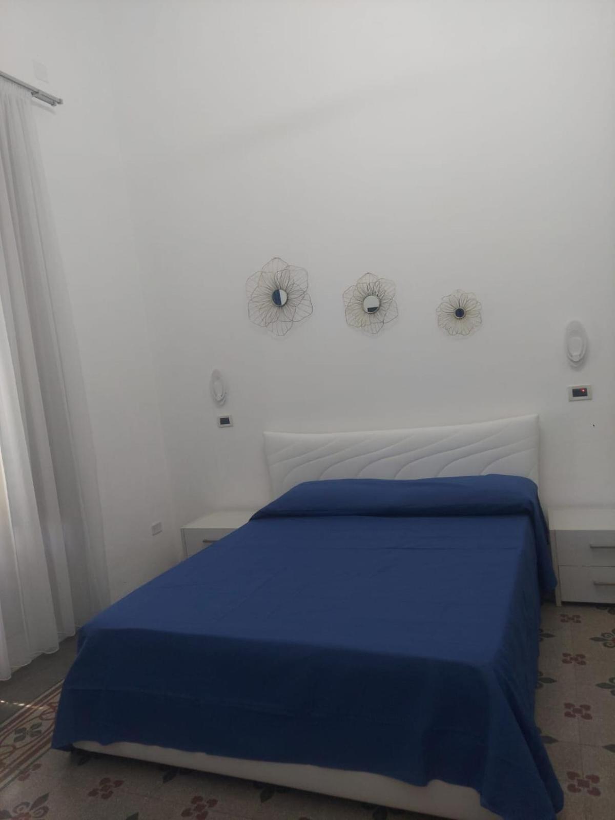 Guest House Lamphotel Militello Palermo Luaran gambar