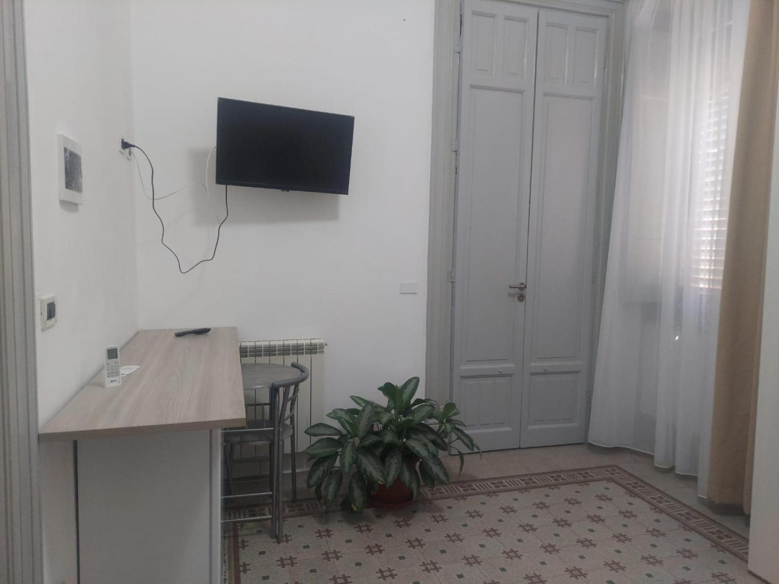 Guest House Lamphotel Militello Palermo Luaran gambar