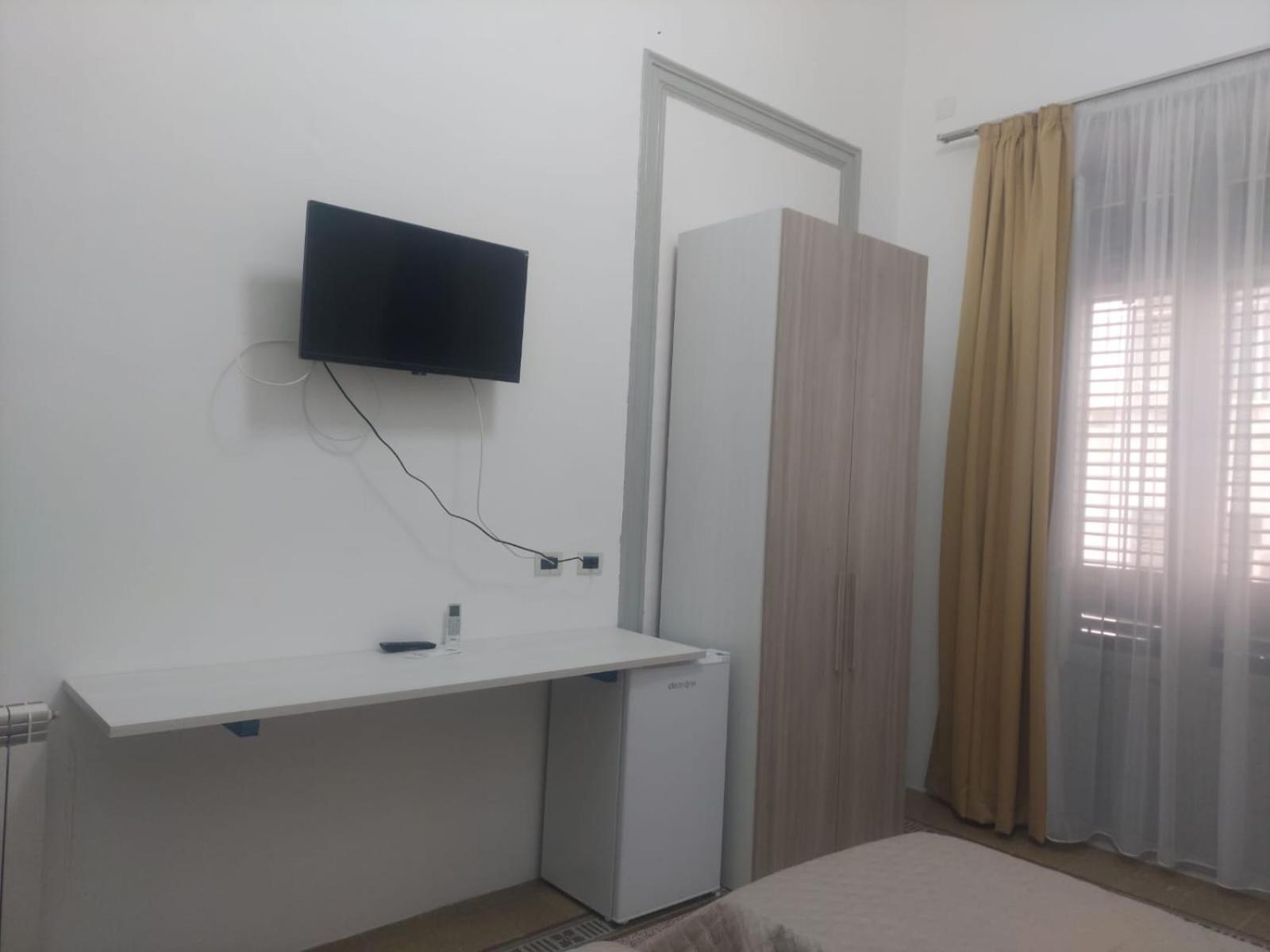 Guest House Lamphotel Militello Palermo Luaran gambar